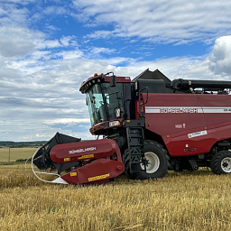 Зерноуборочный комбайн GS400