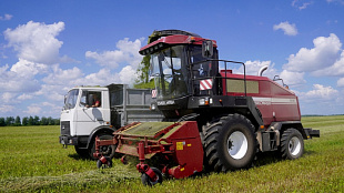 Кормоуборочный комбайн FS80 PRO Кормоуборочный комбайн FS80 PRO